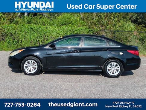 Used 2012 Hyundai Sonata GLS FWD image 2