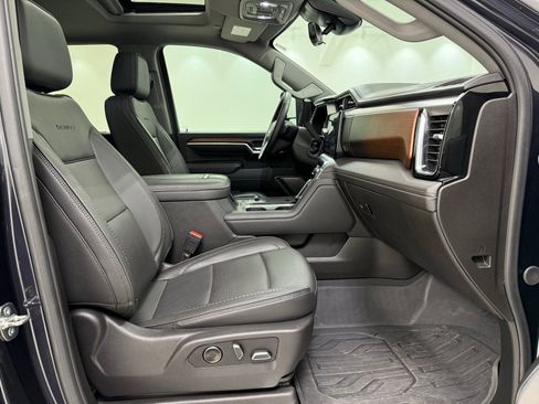 Used 2024 GMC Sierra 2500 Denali w/ Denali Reserve Package AWD/4WD image 35
