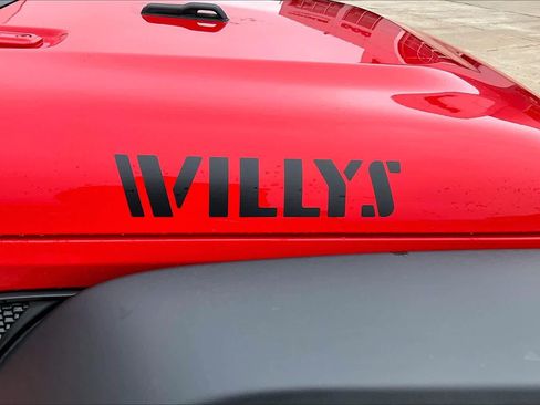 Used 2025 Jeep Wrangler Willys image 10