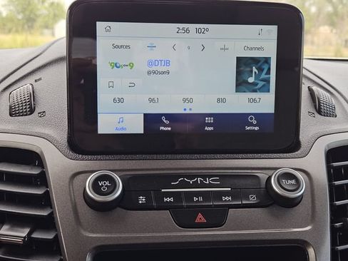 Used 2022 Ford Transit Connect XLT FWD image 17
