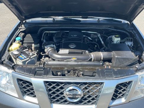 Used 2014 Nissan Frontier PRO-4X AWD/4WD image 10