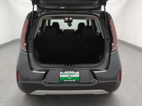 Used 2025 Kia Soul LX image 29