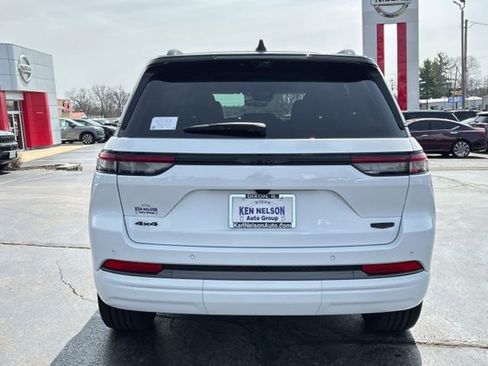 New 2026 Jeep Grand Cherokee Summit image 9