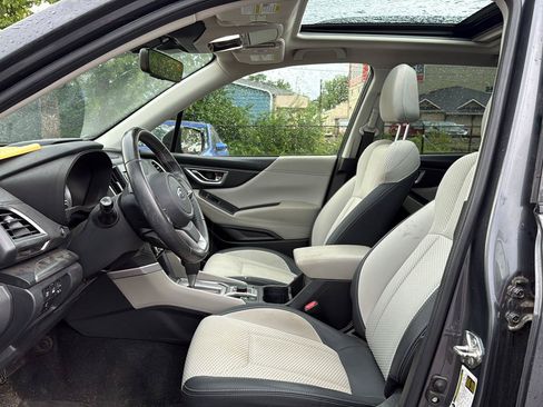 Used 2022 Subaru Forester Premium w/ Popular Package #1 AWD/4WD image 9