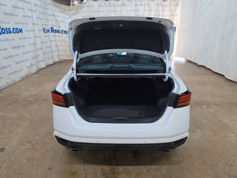 Used 2024 Nissan Altima 2.5 SR w/ SR Premium Package AWD/4WD image 14
