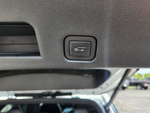 Used 2026 Buick Enclave Preferred AWD/4WD image 16