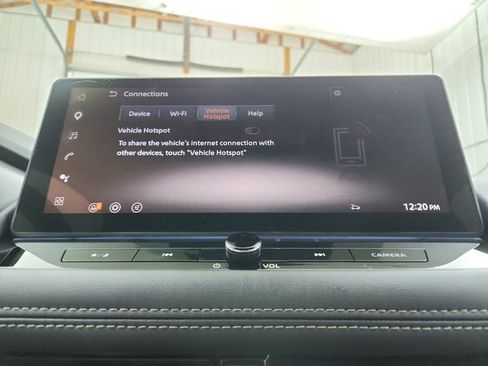 Used 2026 Nissan Rogue Platinum w/ Platinum Premium Package AWD/4WD image 37