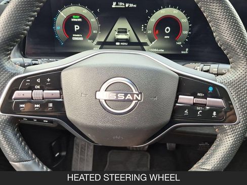 Used 2024 Nissan Ariya AWD image 12