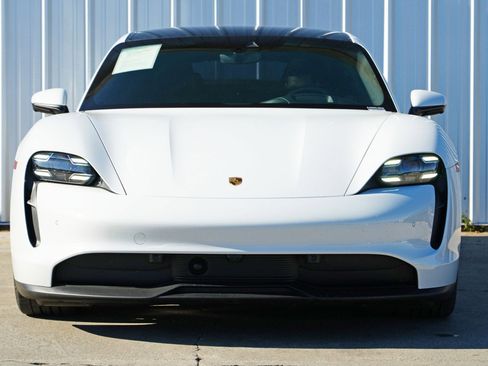 Used 2022 Porsche Taycan 4S image 7