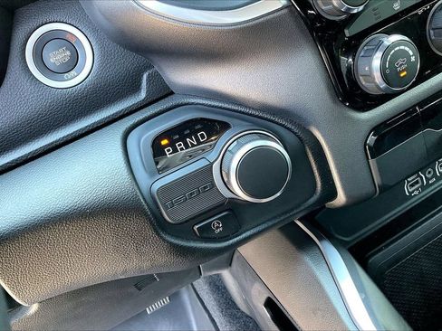 Used 2025 RAM 1500 Big Horn RWD image 31