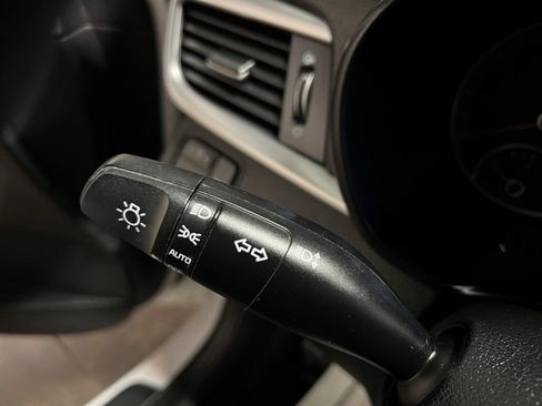 Used 2019 Kia Optima LX image 32