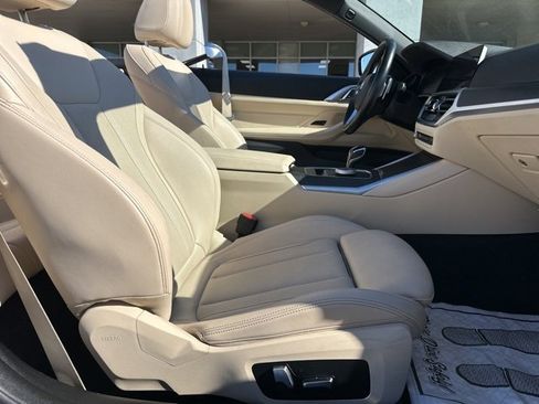 Used 2022 BMW 430i Convertible image 37
