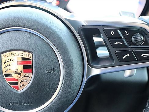 Used 2017 Porsche Panamera 4 image 95