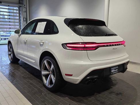 Used 2024 Porsche Macan AWD/4WD image 3