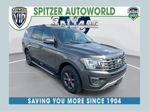 Used 2018 Ford Expedition XLT w/ Equipment Group 202A AWD/4WD image 1