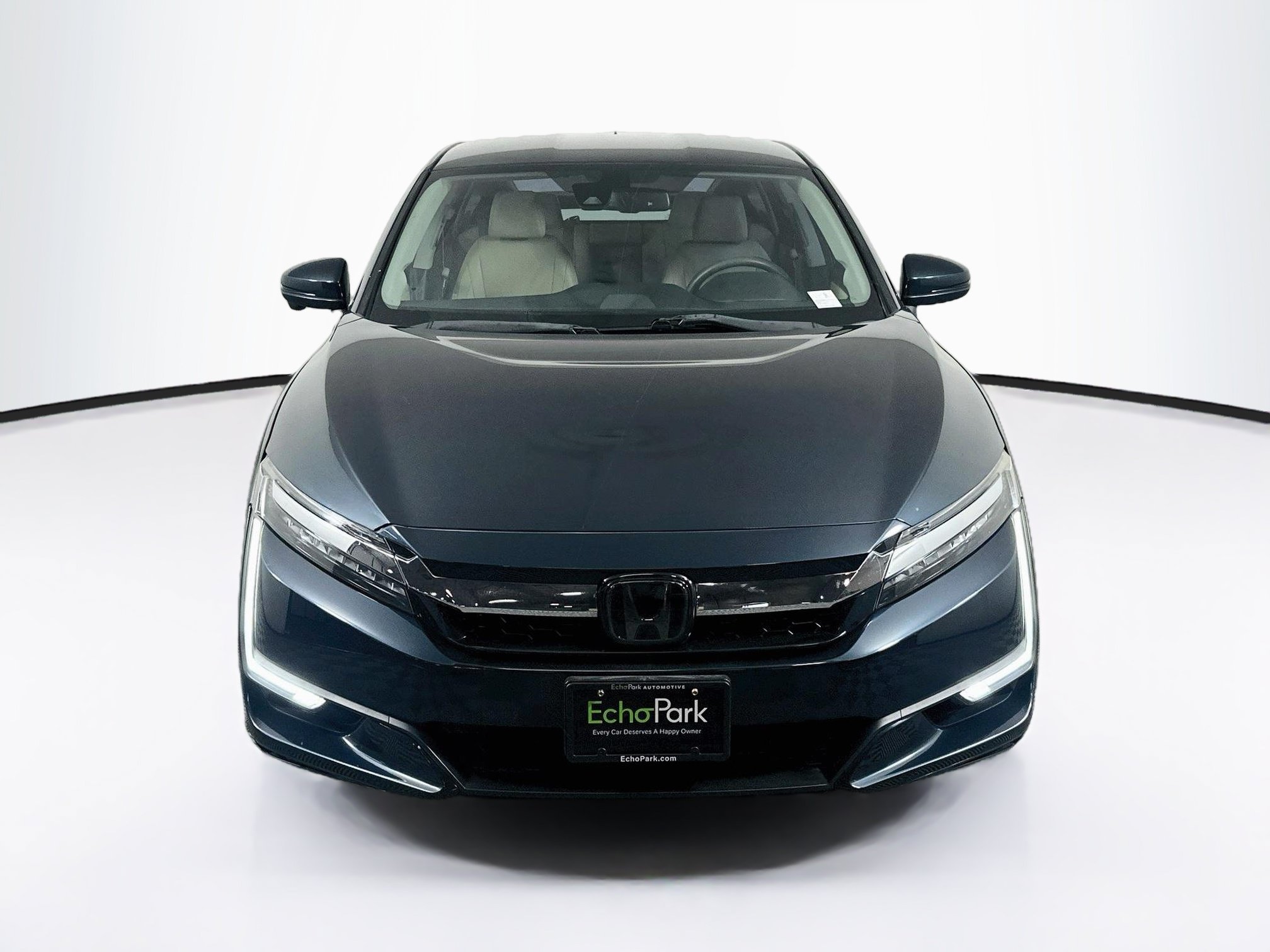 Used 2019 Honda Clarity Plug-In Hybrid image 2