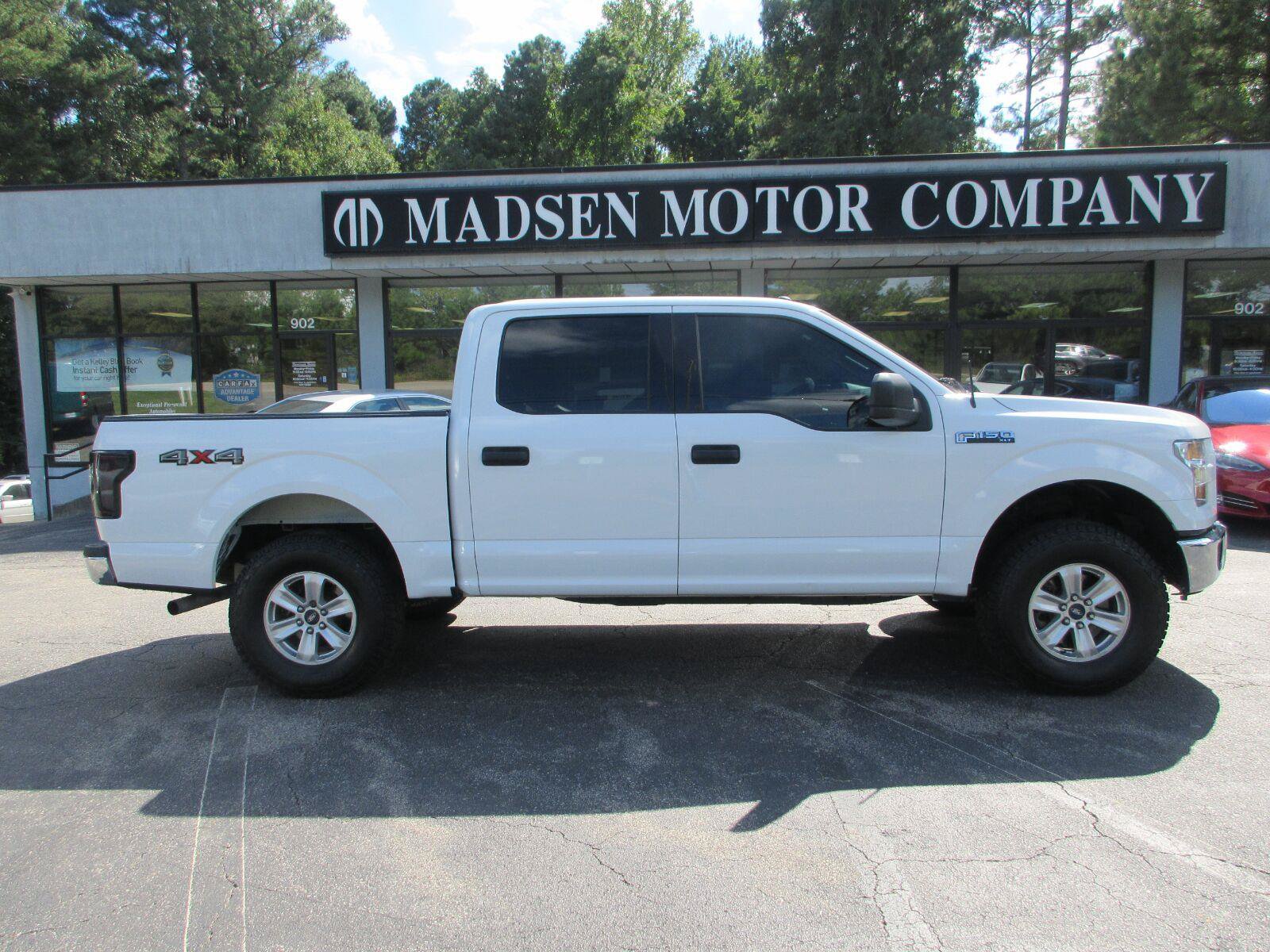 Used 2017 Ford F150 XLT AWD/4WD image 4