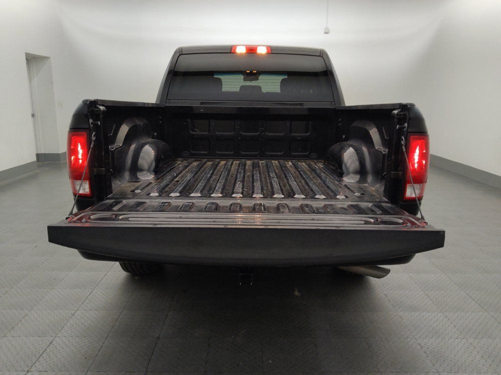 Used 2018 RAM 1500 Express RWD image 29