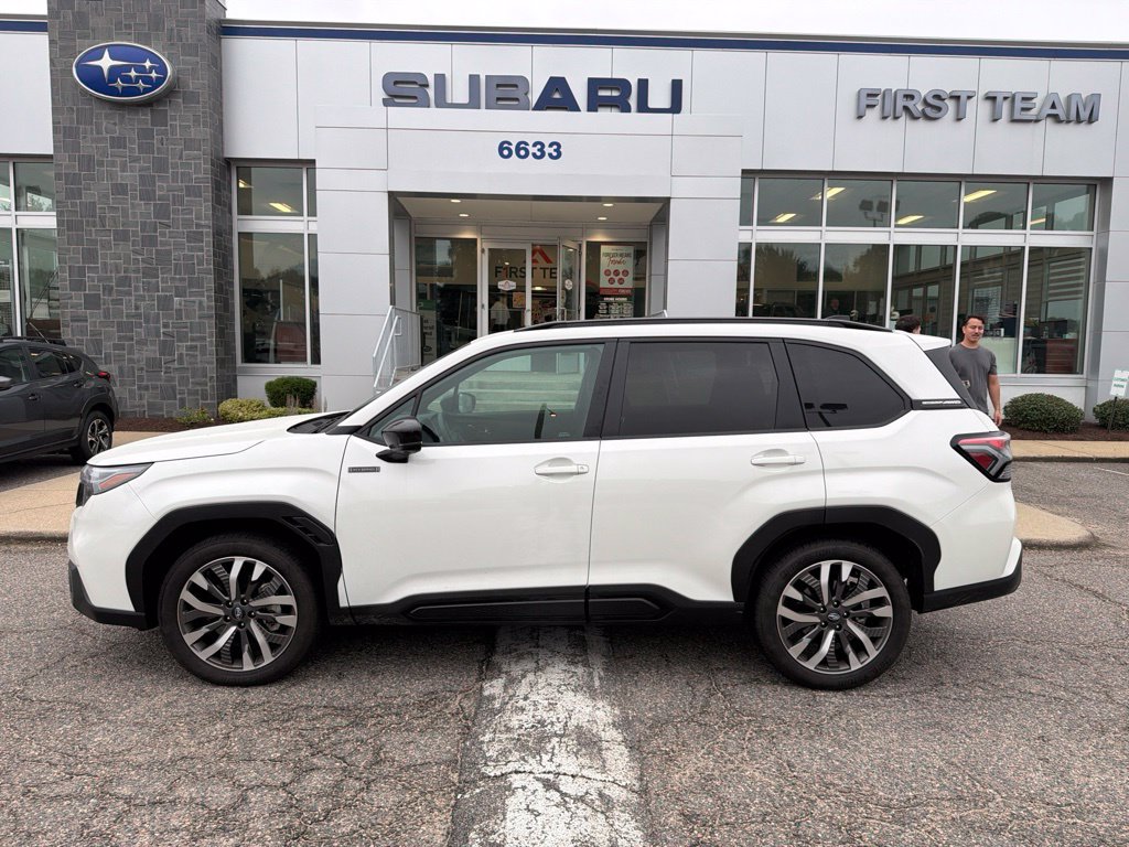 Used 2026 Subaru Forester Touring AWD/4WD image 2