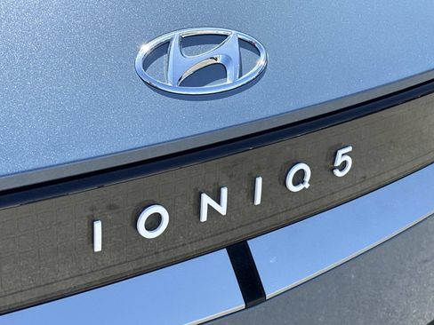Used 2024 Hyundai Ioniq 5 SEL RWD image 6
