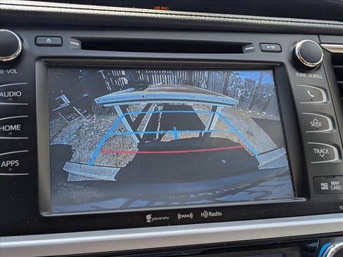 Used 2016 Toyota Highlander XLE AWD/4WD image 15