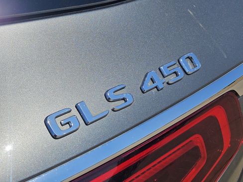 Used 2023 Mercedes-Benz GLS 450 4MATIC image 29