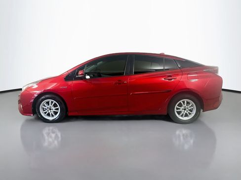 Used 2016 Toyota Prius Two FWD image 4
