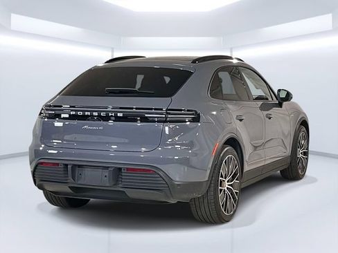 Certified 2026 Porsche Macan 4 Electric AWD/4WD image 7