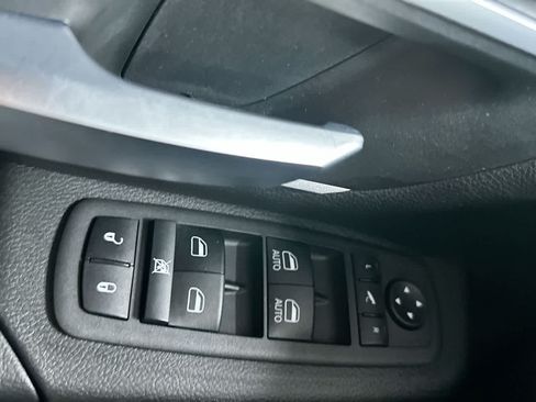 Used 2022 RAM 1500 Big Horn AWD/4WD image 17