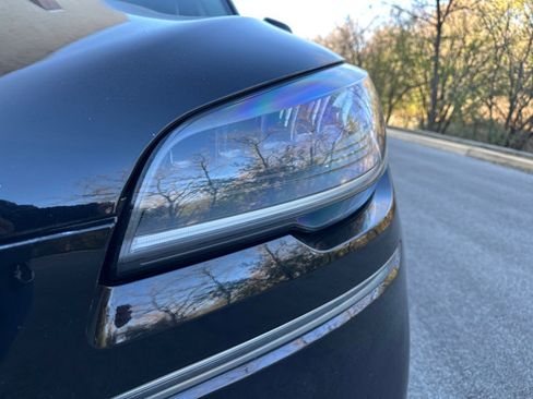 Used 2024 Lincoln Aviator AWD image 10