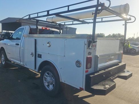 Used 2022 RAM 2500 Tradesman RWD image 4