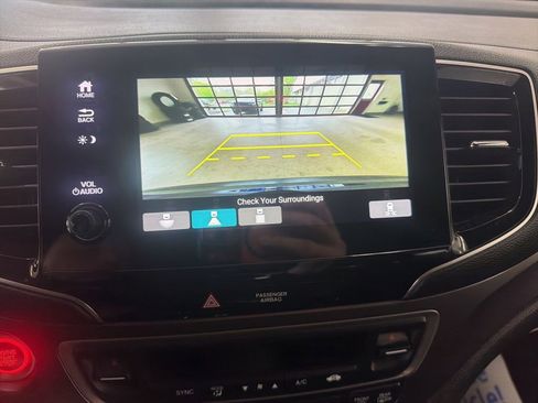 Used 2022 Honda Pilot Sport image 17