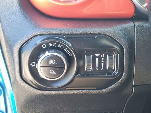 Used 2021 Jeep Gladiator Rubicon w/ Trailer Tow Package AWD/4WD image 22