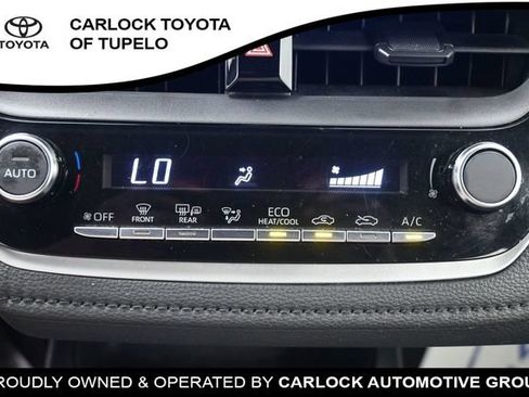 Used 2025 Toyota Corolla SE FWD image 29