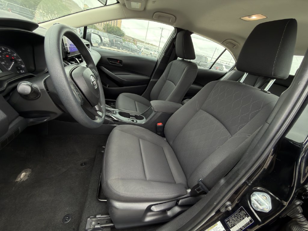Used 2024 Toyota Corolla LE FWD image 21