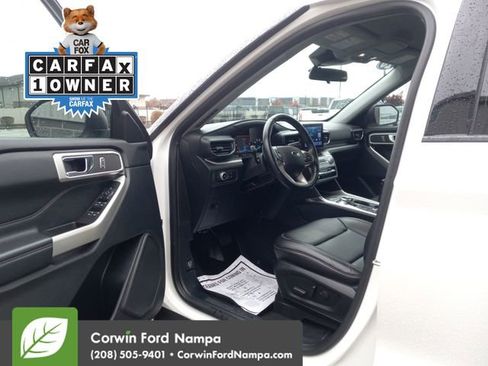 Used 2020 Ford Explorer XLT w/ Equipment Group 202A image 9