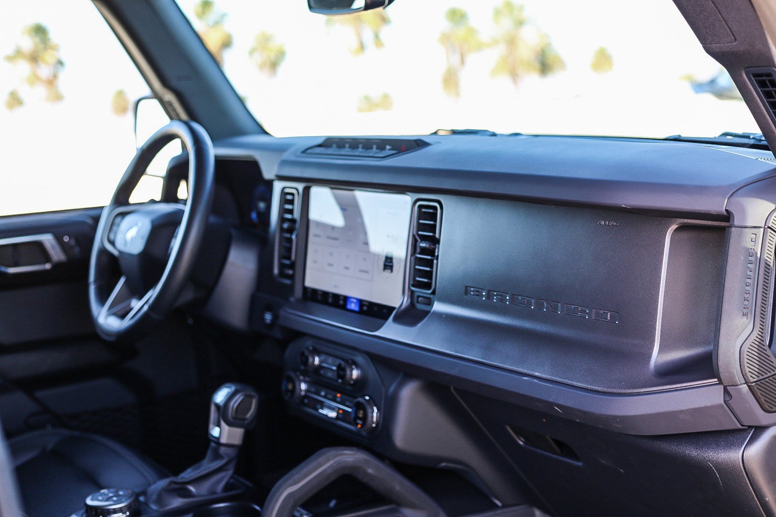 Used 2025 Ford Bronco Badlands AWD/4WD image 13