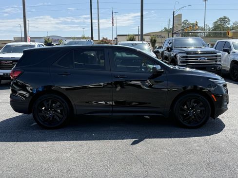 Used 2024 Chevrolet Equinox LS w/ LS Convenience Package FWD image 11