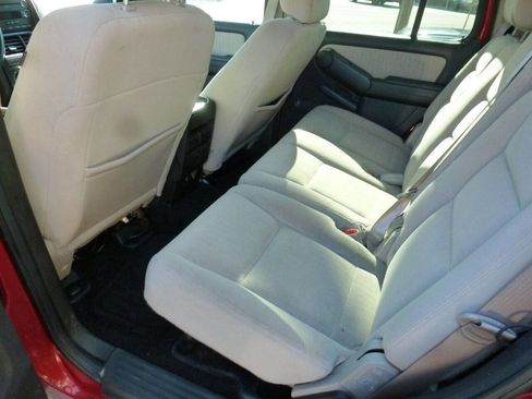 Used 2008 Ford Explorer XLT image 10
