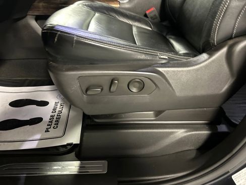 Used 2023 GMC Sierra 1500 Elevation w/ Preferred Package image 13