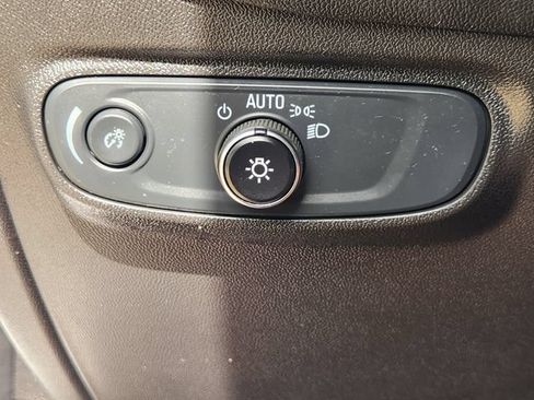 Used 2024 Chevrolet Equinox LS w/ LS Convenience Package FWD image 21