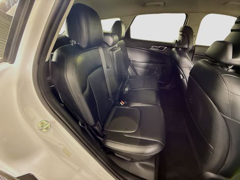 Used 2023 Kia Sportage EX image 27