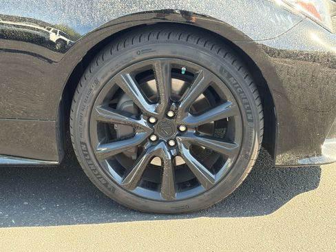 Used 2016 Lexus RC 200t w/ Premium Package RWD image 5