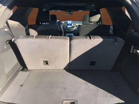 Used 2023 Ford Explorer ST w/ Equipment Group 401A image 12