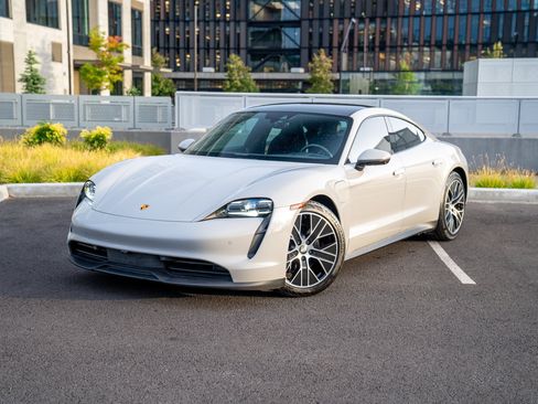 Certified 2023 Porsche Taycan w/ Premium Package RWD image 1