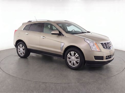 Used 2015 Cadillac SRX Luxury AWD/4WD image 2