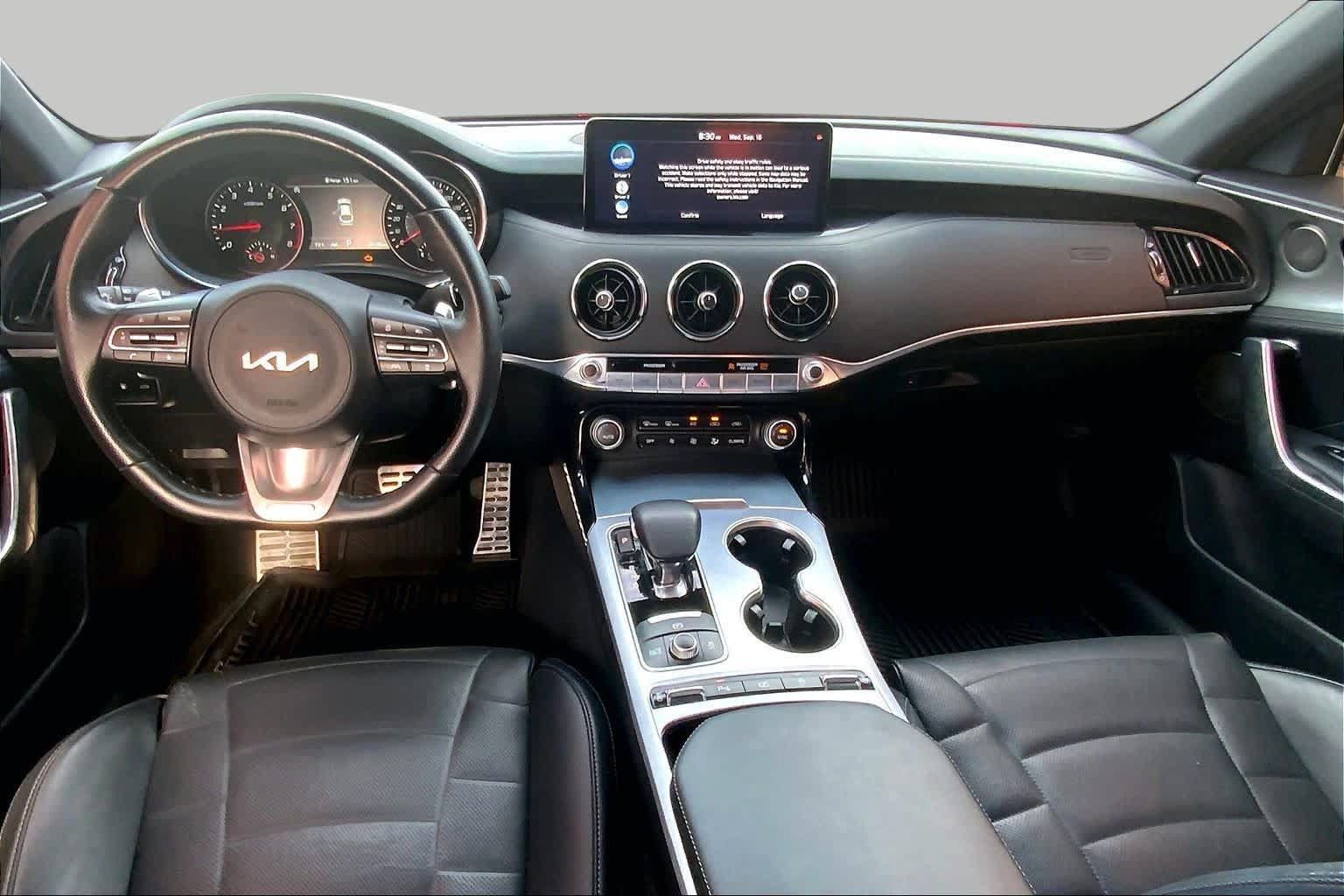 Used 2023 Kia Stinger GT2 RWD image 16
