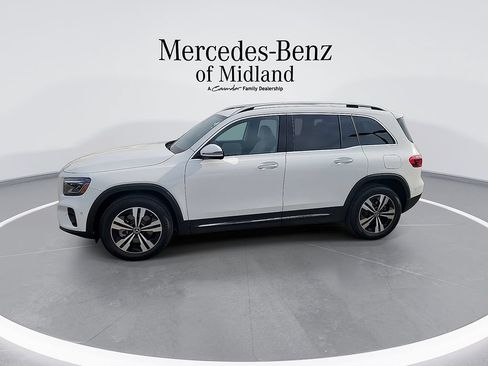 New 2025 Mercedes-Benz GLB 250 image 5
