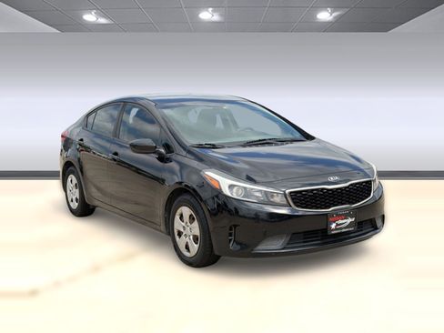 Used 2017 Kia Forte LX image 7