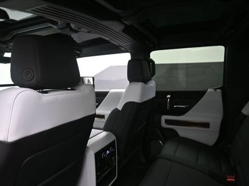 Used 2025 GMC Hummer EV 3X AWD/4WD image 24